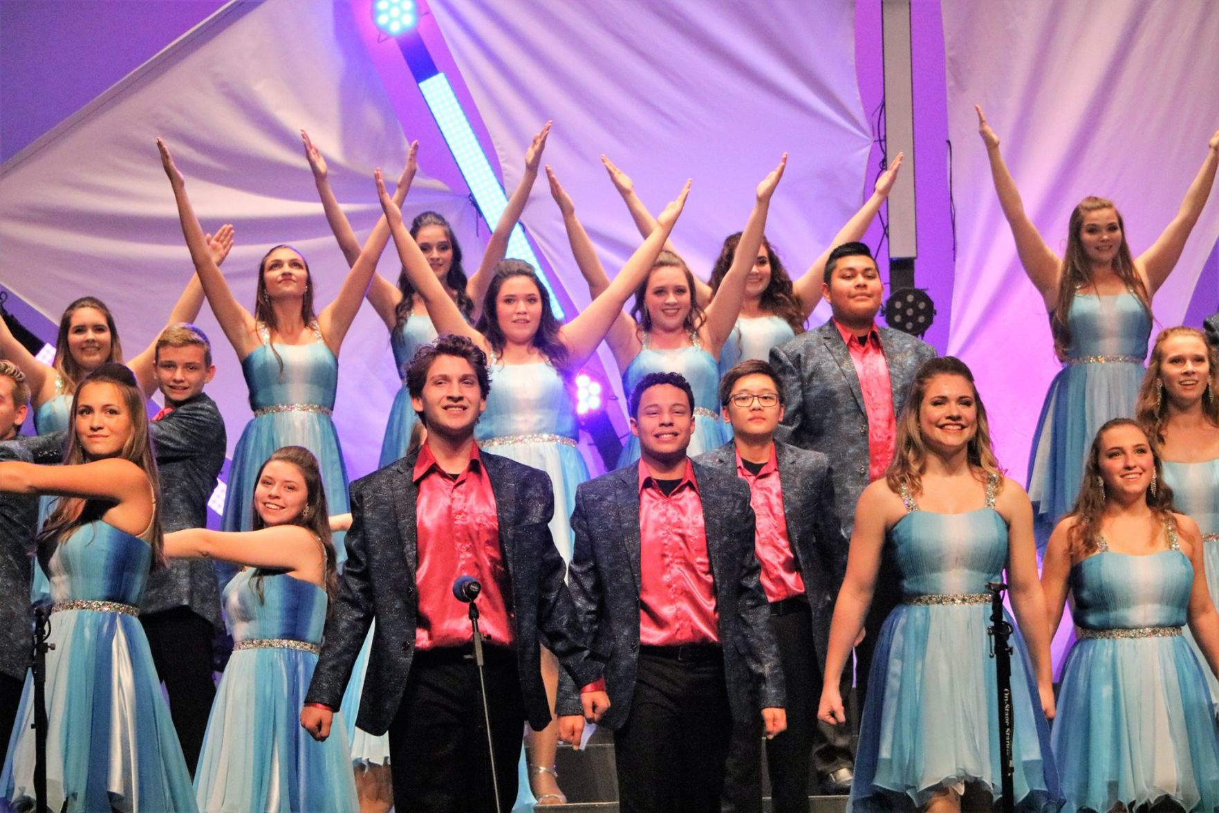 Fort Show Choir Showcase Invite set
